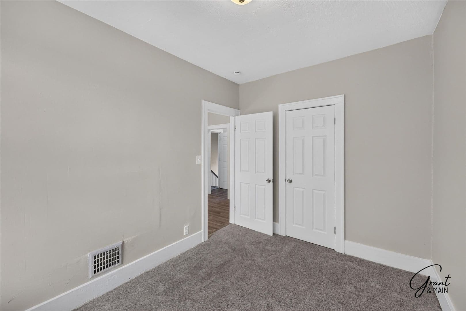Detroit Apartment: 7005 - 7015 Eaton Street