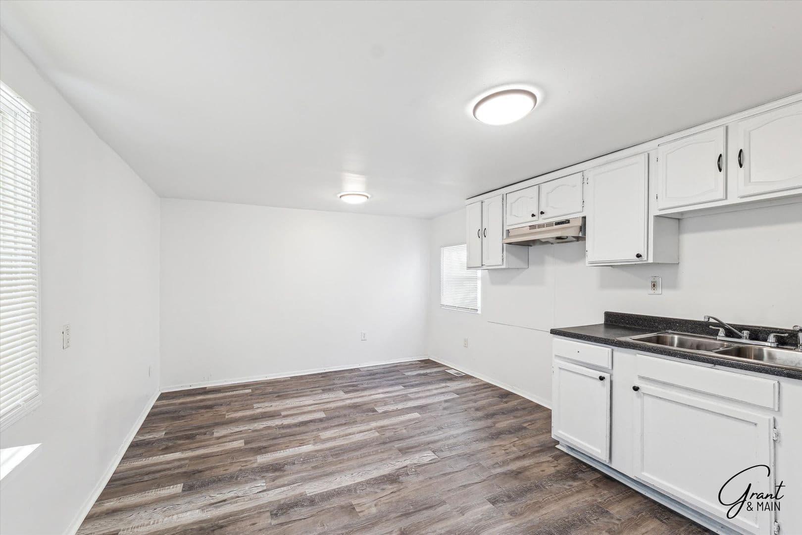 Warren House: 2615 Emmons