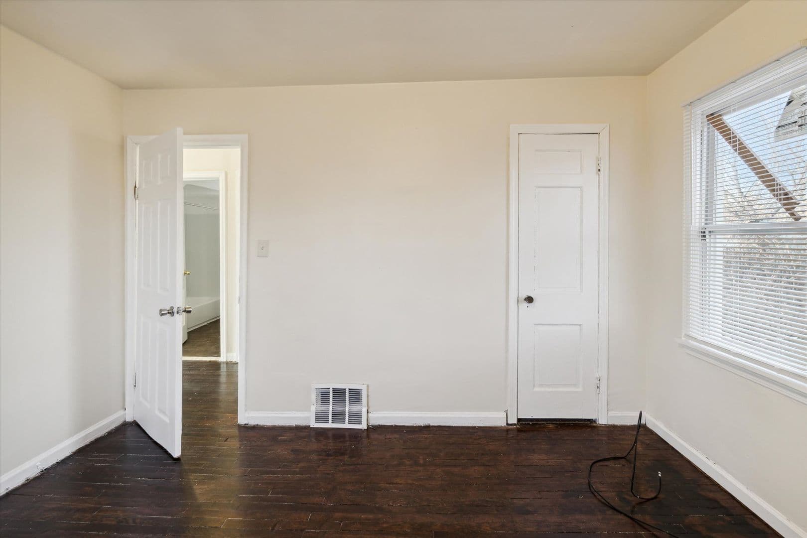 Detroit House: 8615 Strathmoor