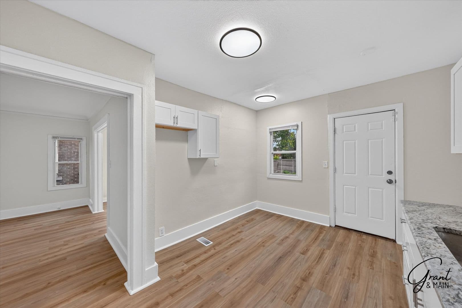 Detroit House: 2633 Burlingame St