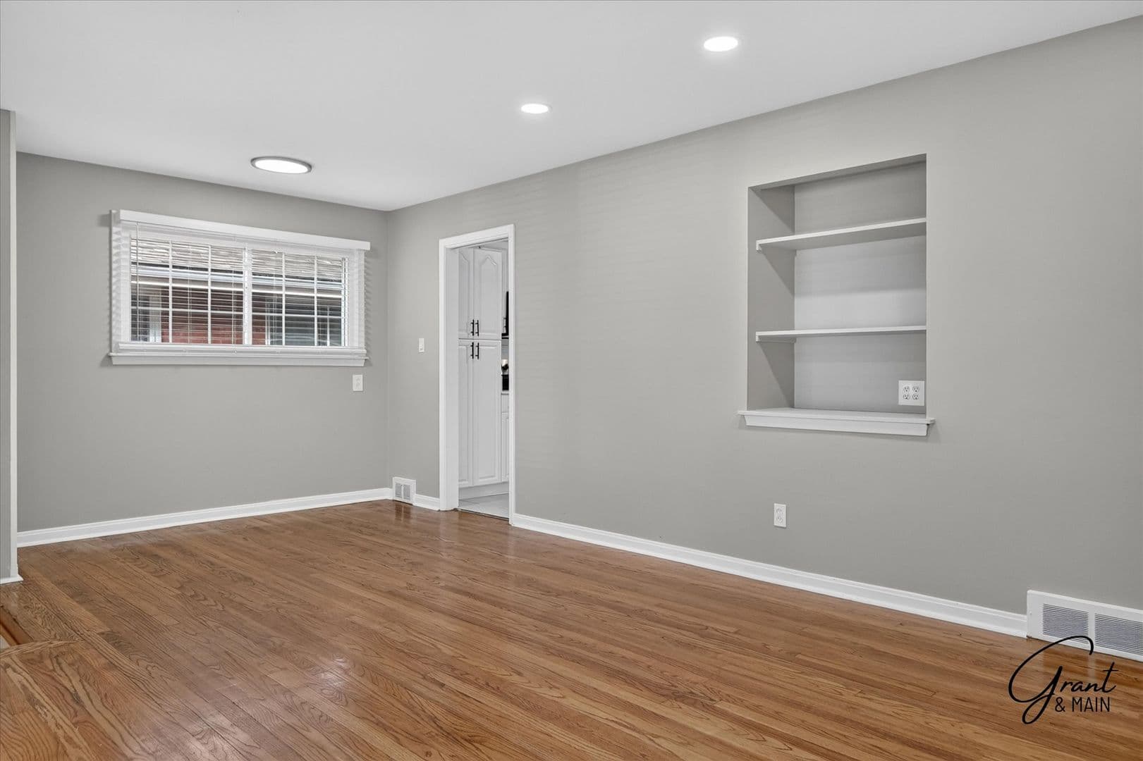 Saint Clair Shores House: 22854 Lingemann St.