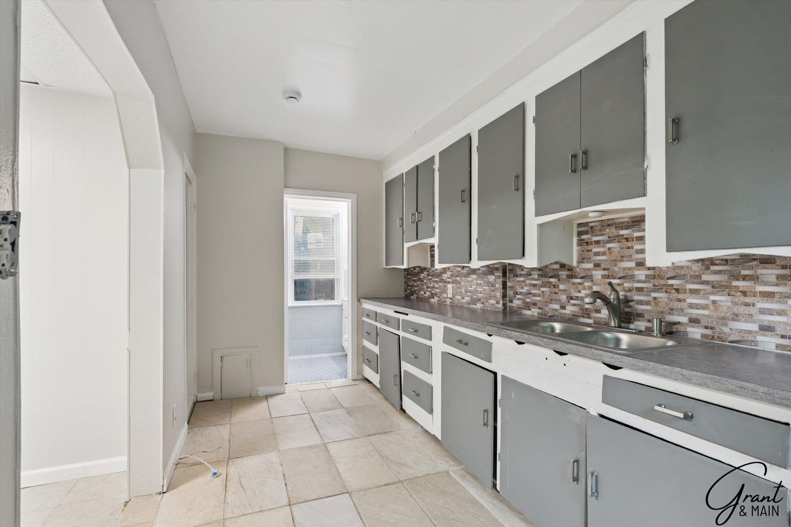 Detroit House: 4082 Hereford