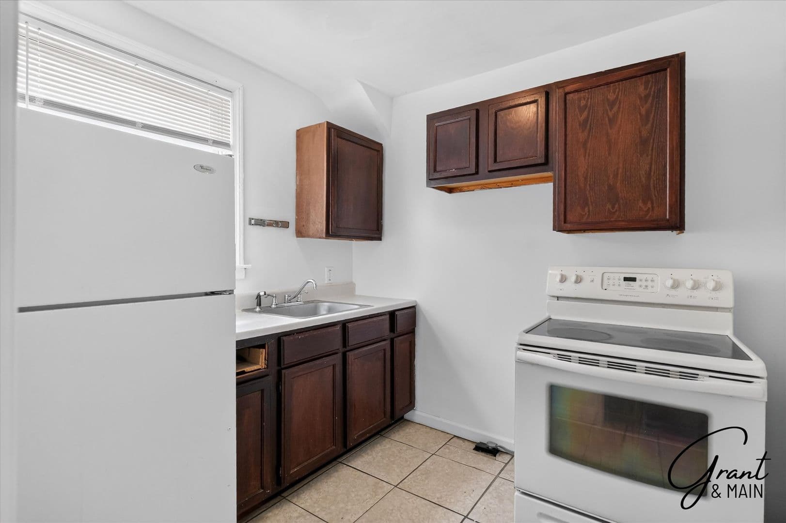 Detroit Apartment: 5781 Chalmers