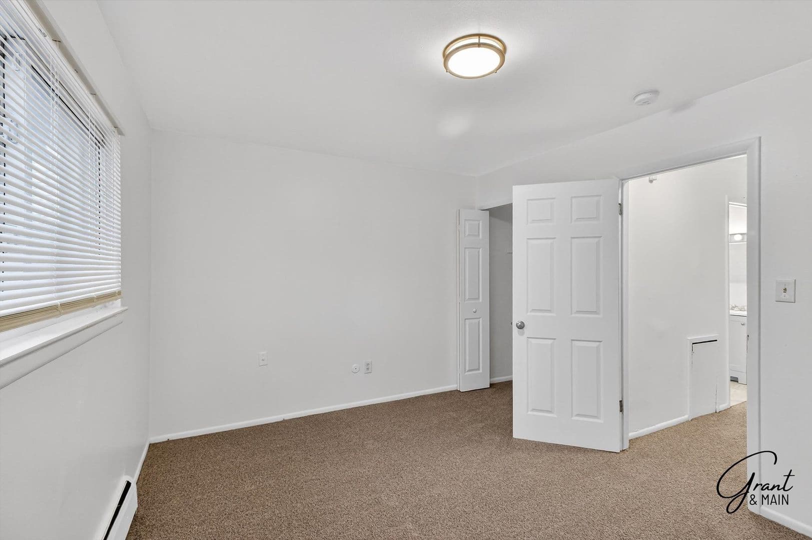 Detroit Apartment: 22330 W Warren
