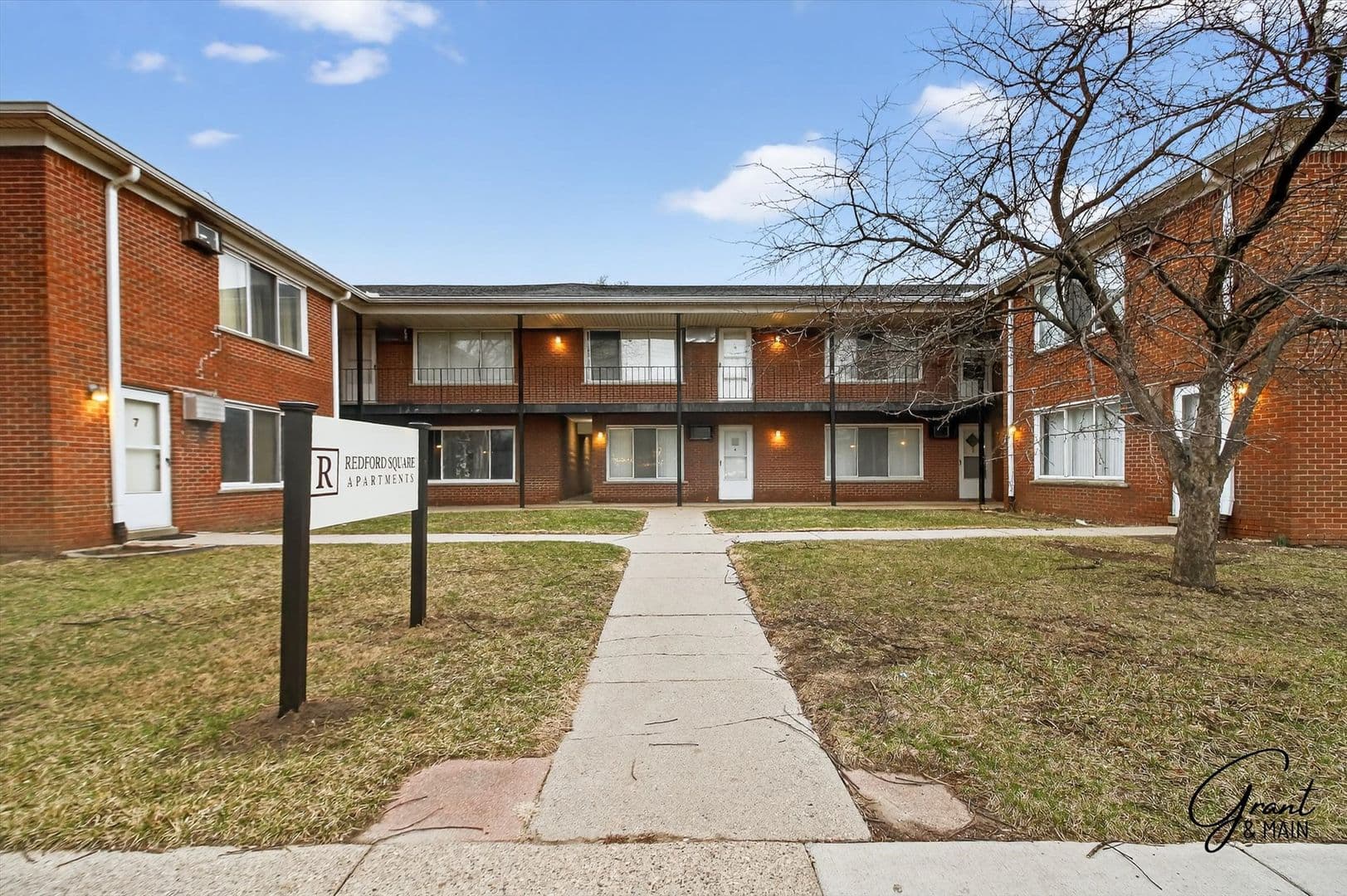 Detroit Apartment: 22330 W Warren