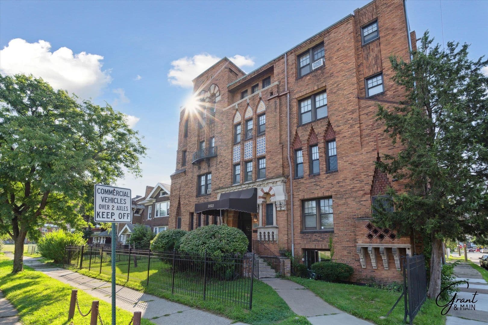 Detroit Apartment: 2023 Tuxedo Street