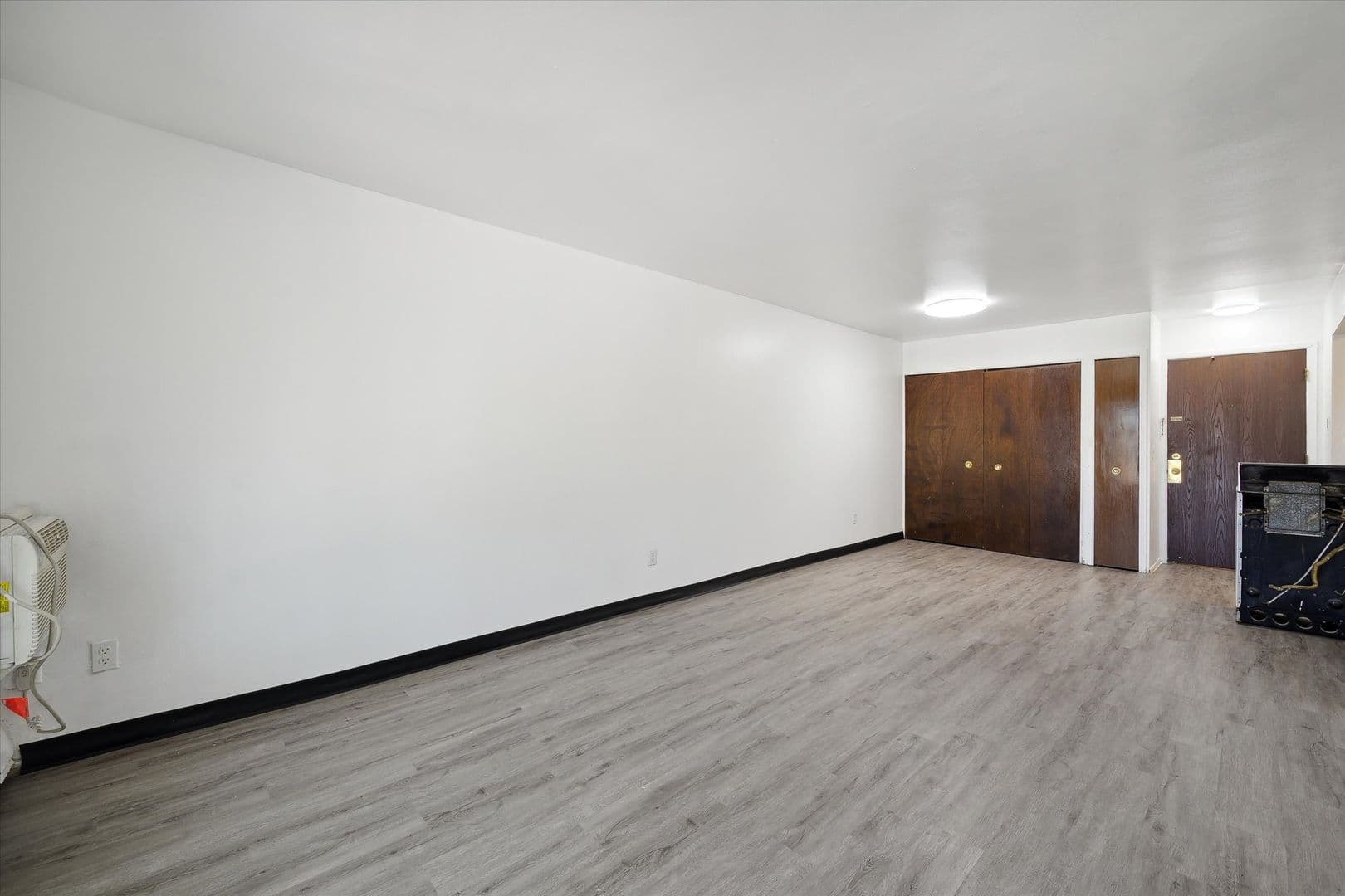 Detroit Apartment: 23740 Fenkell