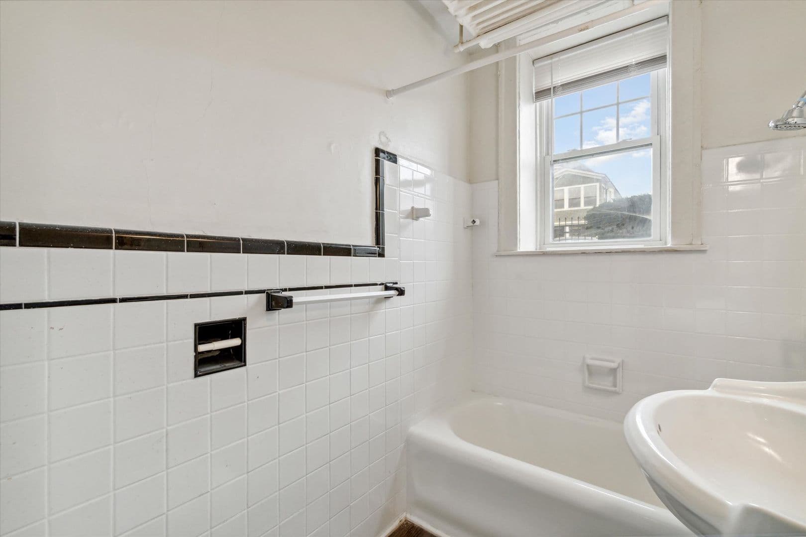 Detroit Apartment: 709 Hazelwood