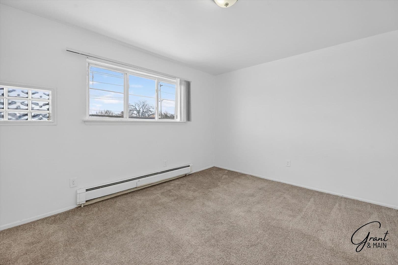 Garden City Apartment: 6409 Middlebelt