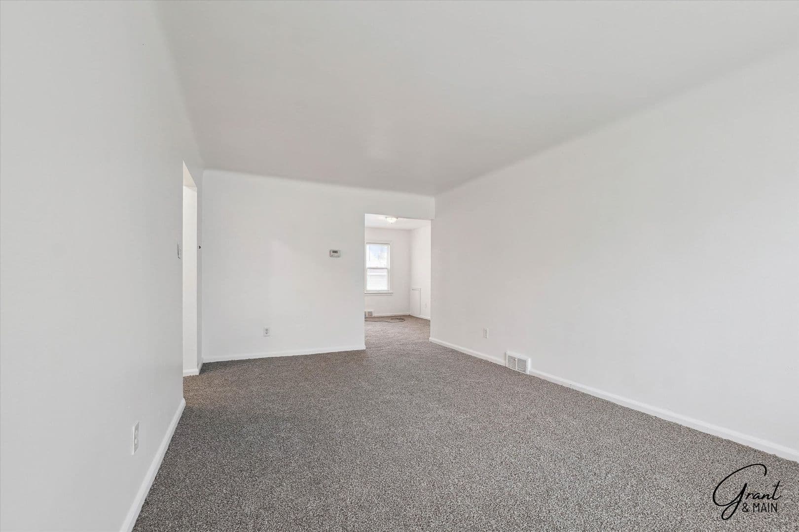 Detroit Apartment: 15818 Puritan