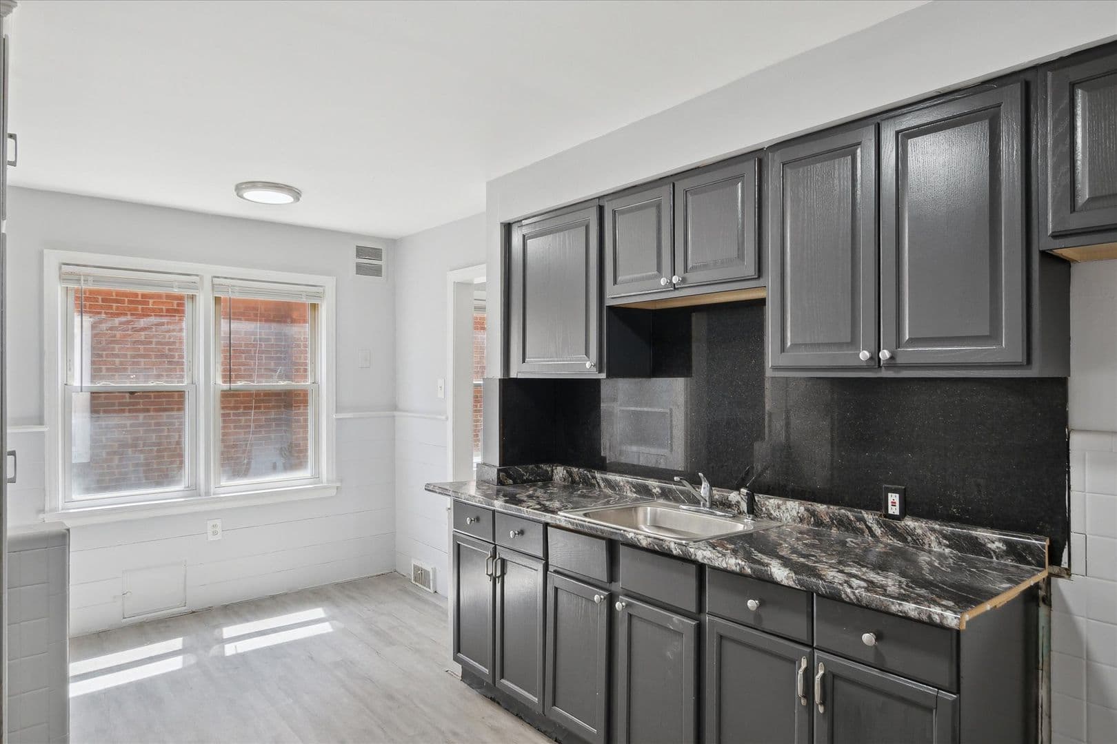 Detroit House: 17326 Mansfield