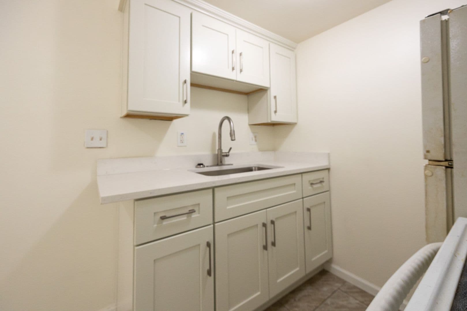 Detroit Apartment: 22330 W Warren