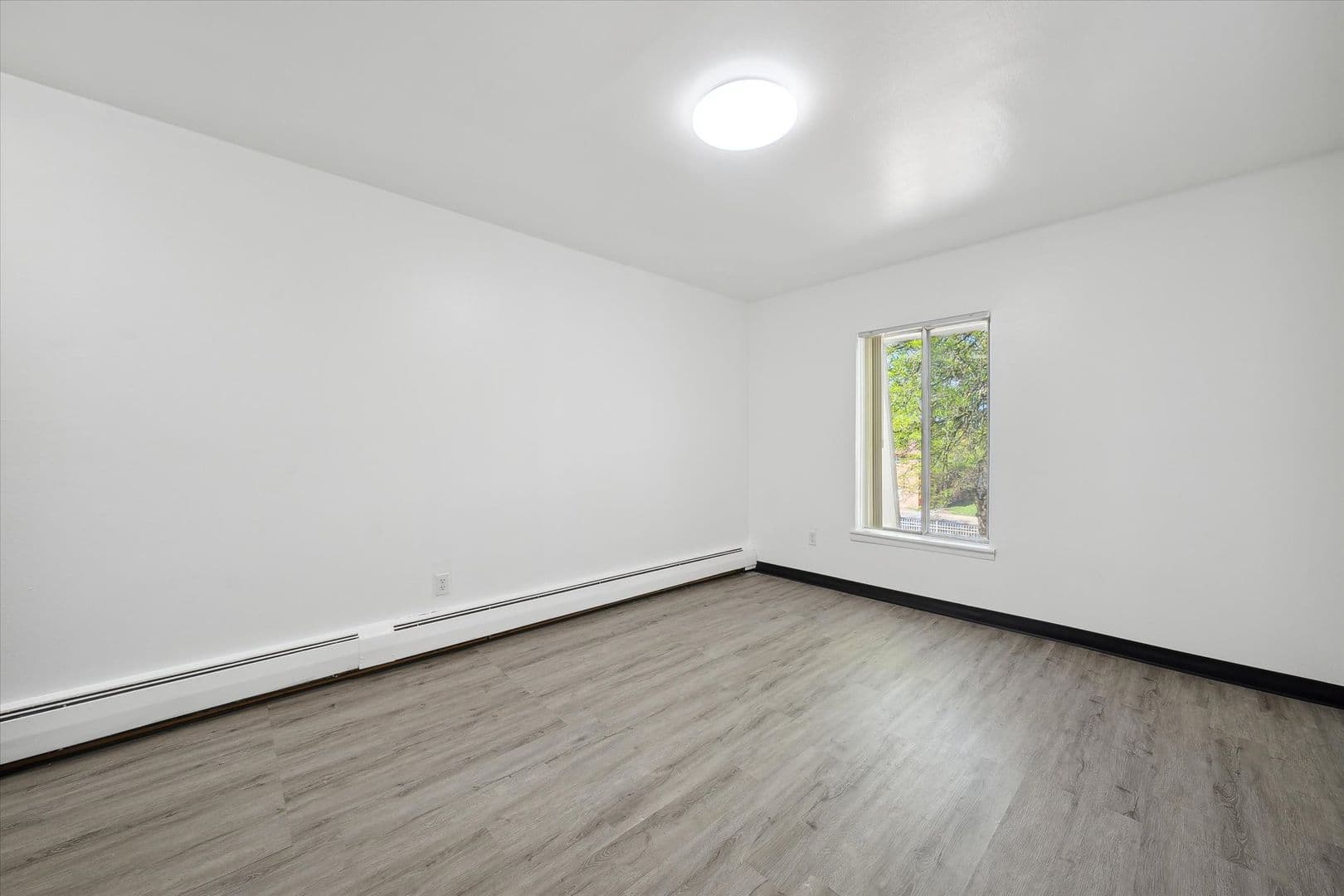 Detroit Apartment: 23740 Fenkell