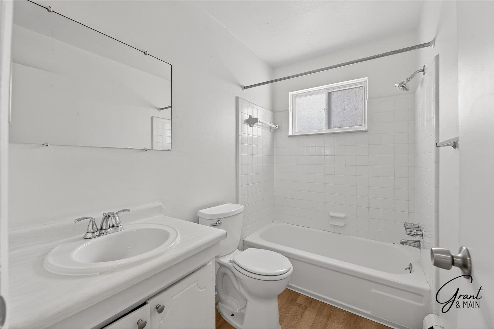 Garden City Apartment: 6409 Middlebelt