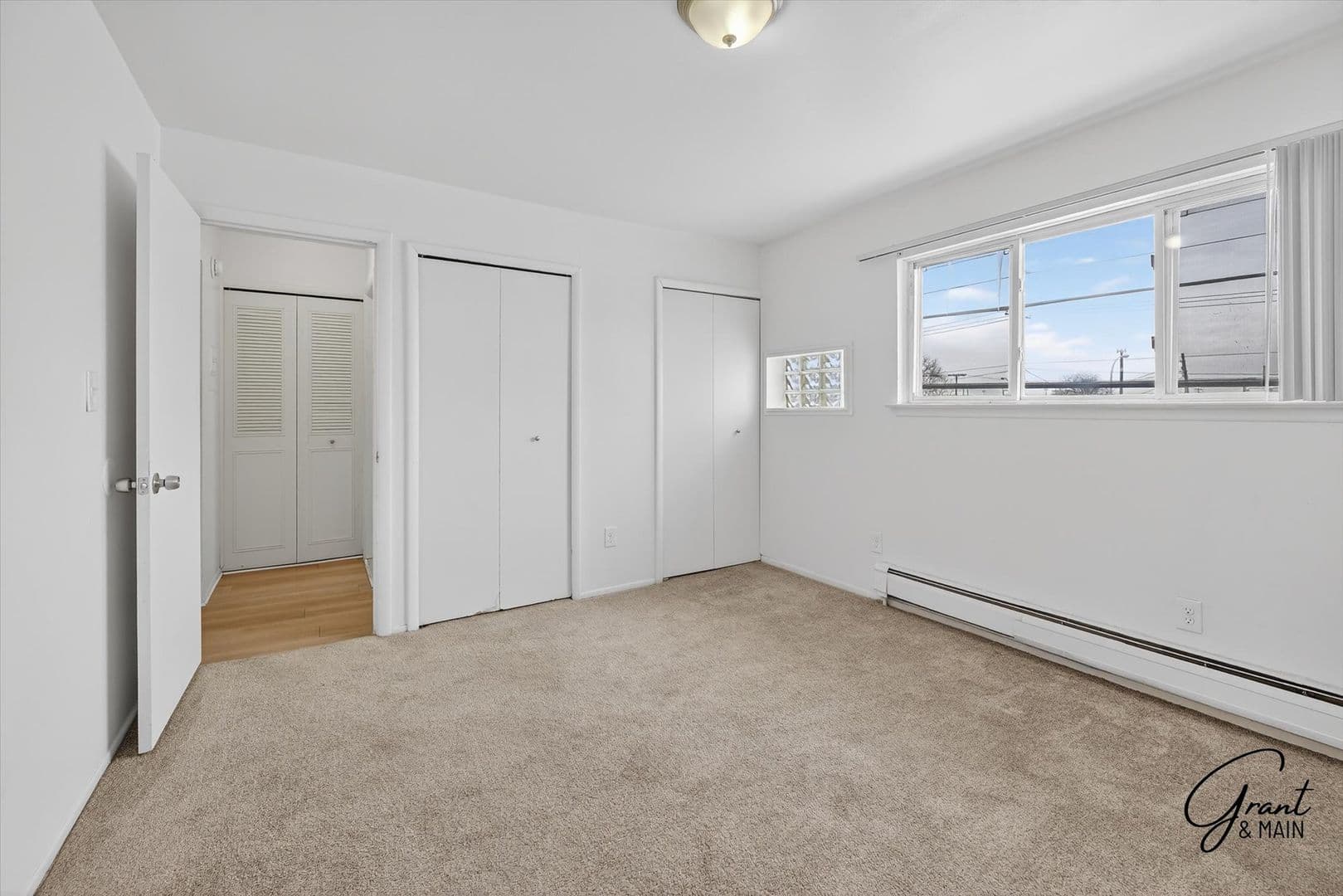 Garden City Apartment: 6409 Middlebelt