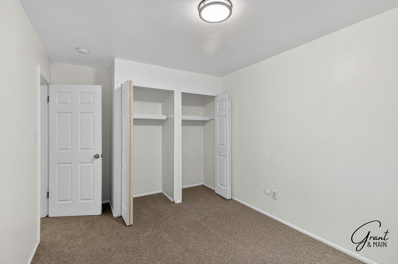 Detroit Apartment: 22330 W Warren