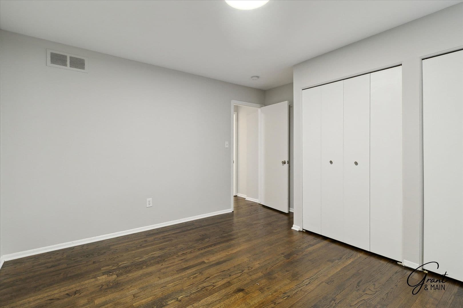 Ferndale Apartment: 271 E. Oakridge
