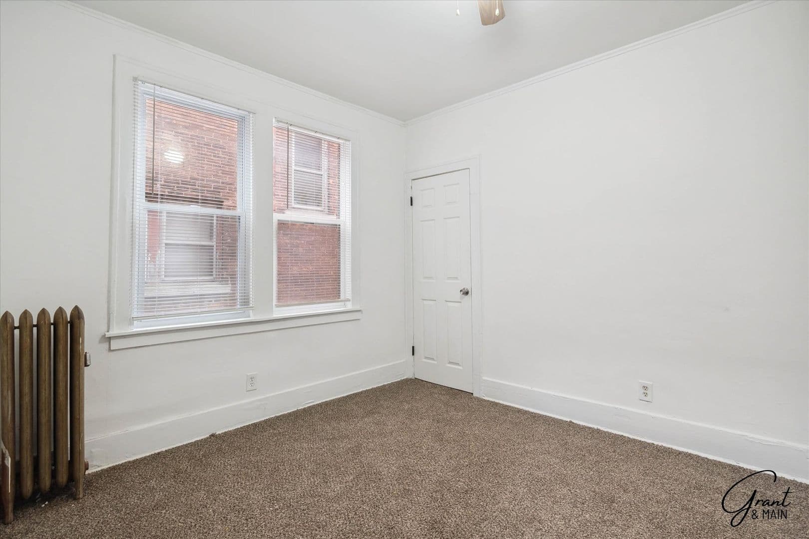 Detroit Apartment: 2433 Pasadena St.
