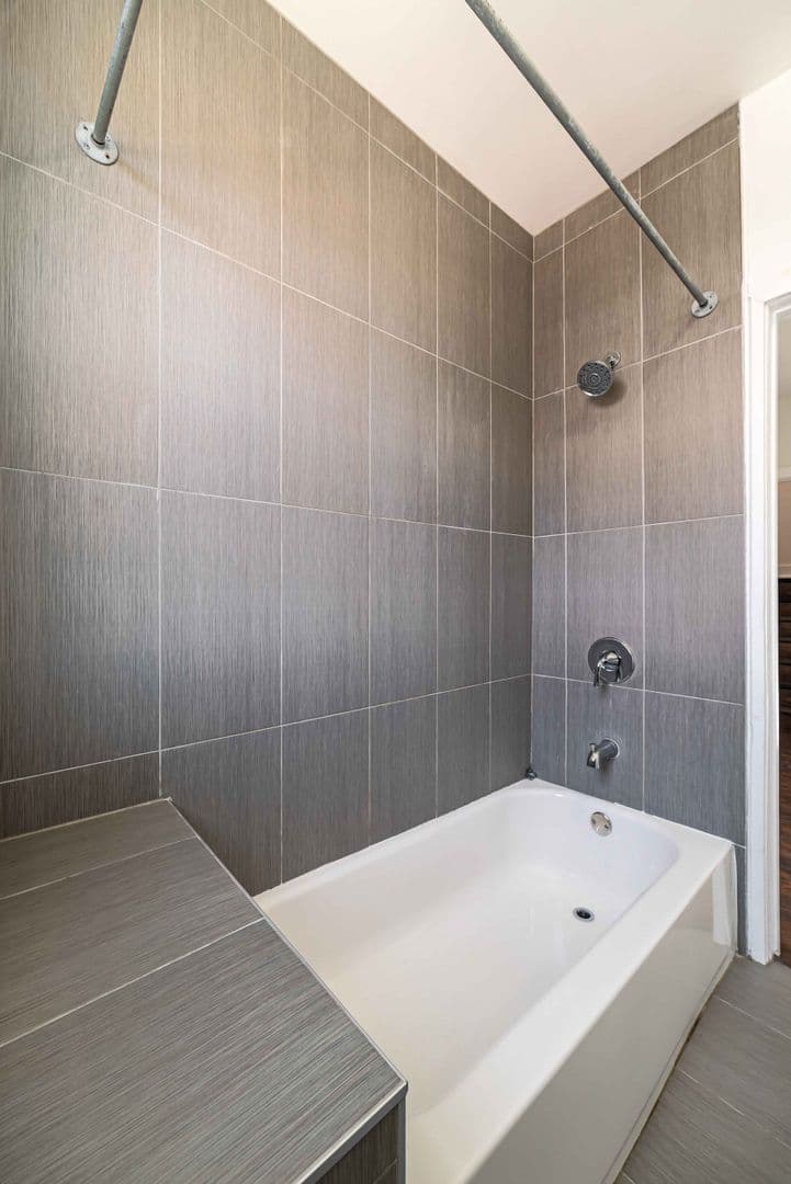 Detroit House: 409 Melbourne