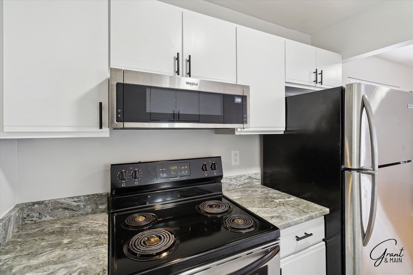 Ferndale Apartment: 494 E. Breckenridge
