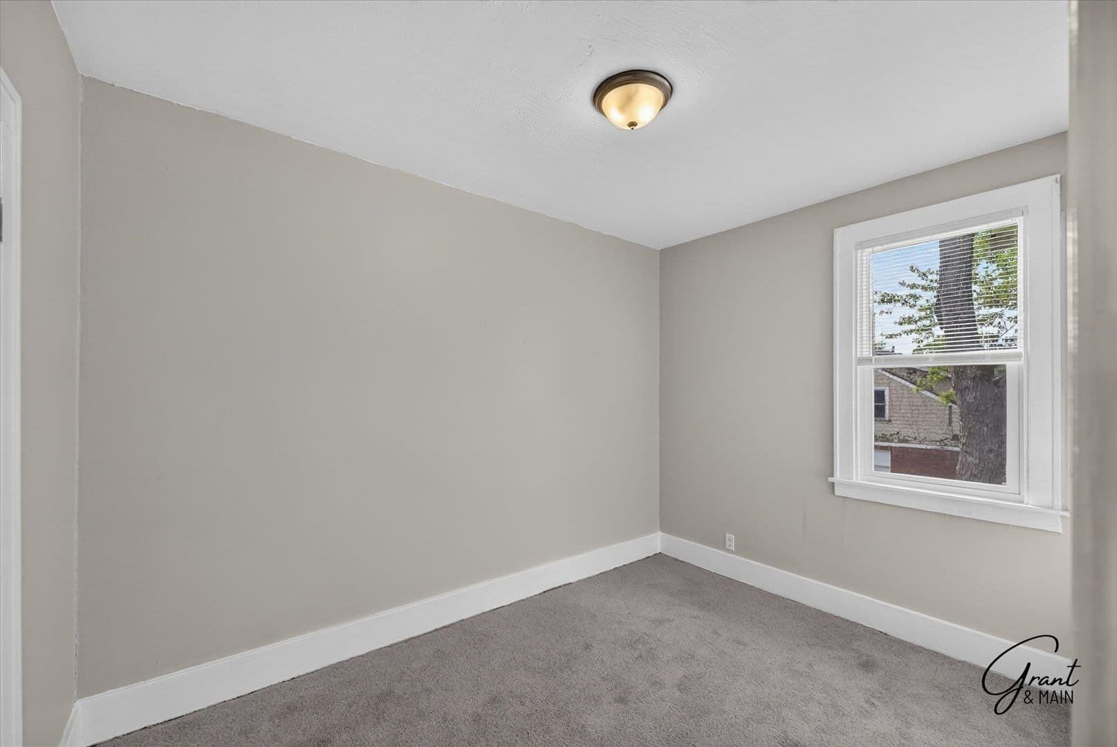 Detroit Apartment: 7005 - 7015 Eaton Street