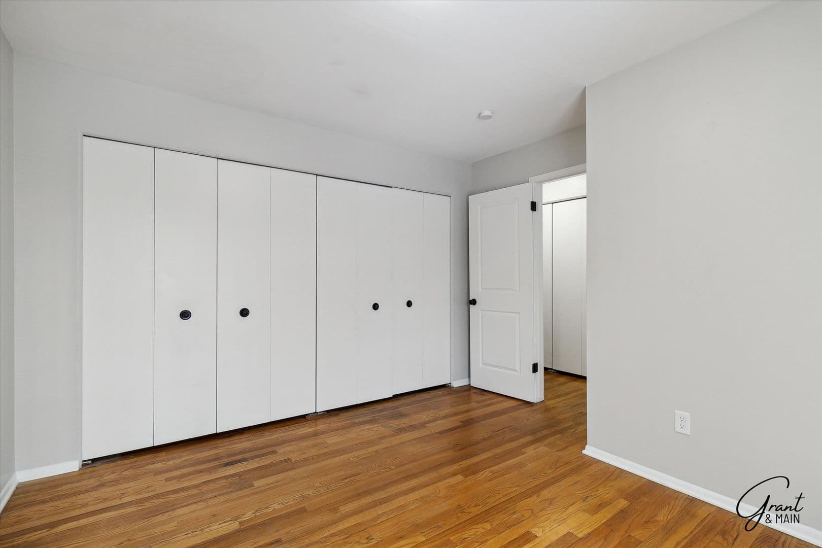 Ferndale Apartment: 494 E. Breckenridge