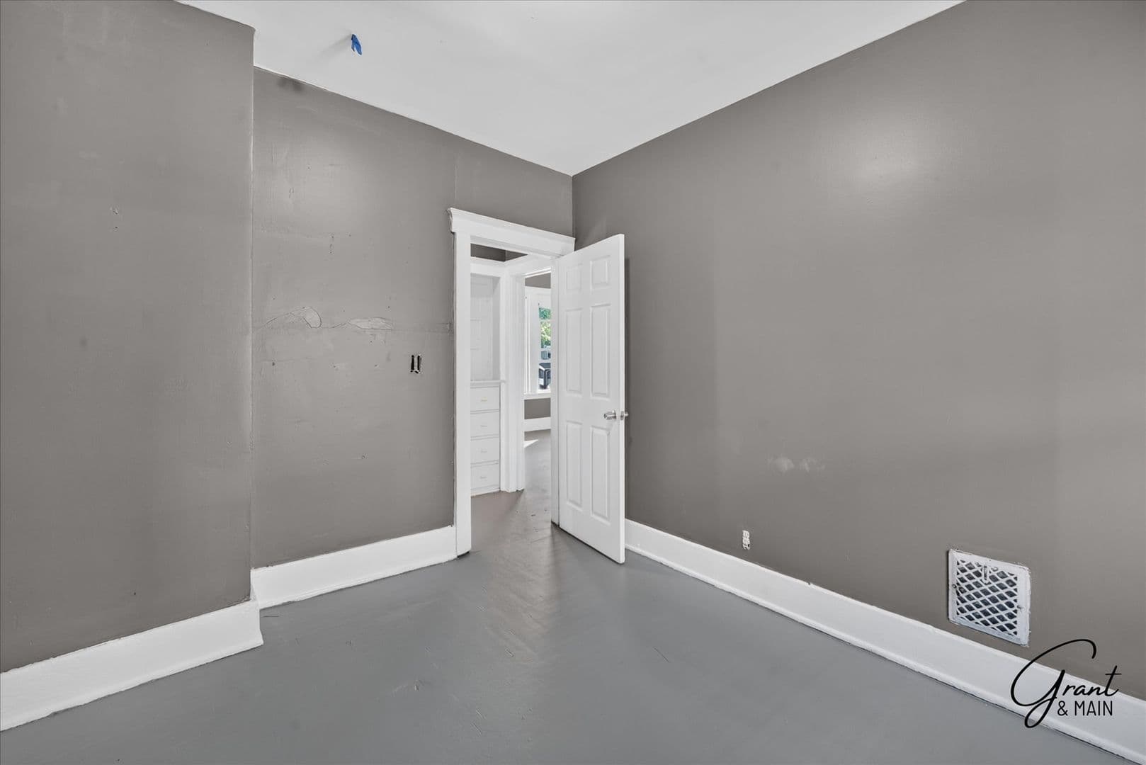Detroit Apartment: 591 Hague Street