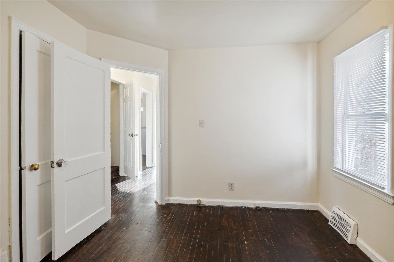 Detroit House: 8615 Strathmoor
