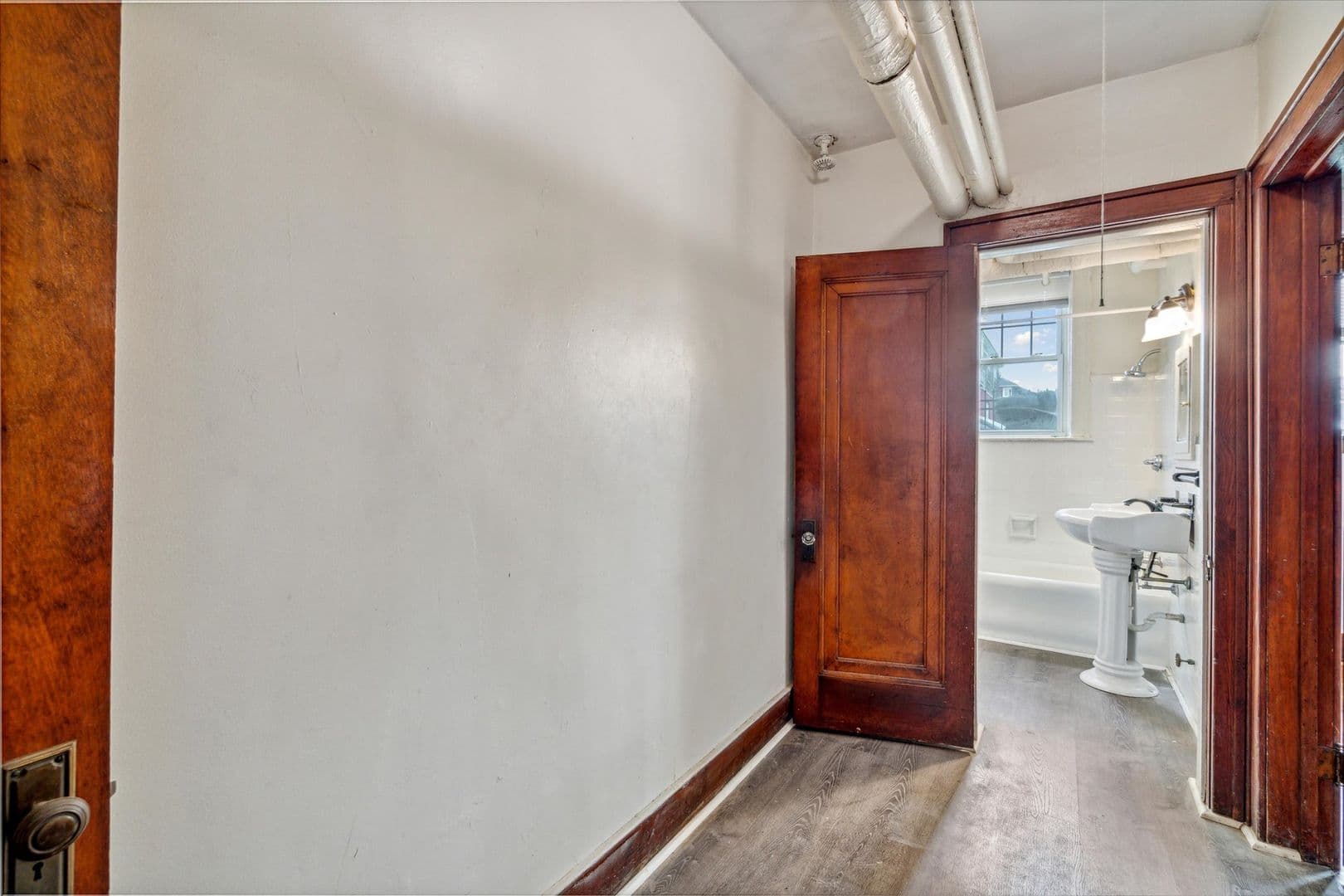 Detroit Apartment: 709 Hazelwood
