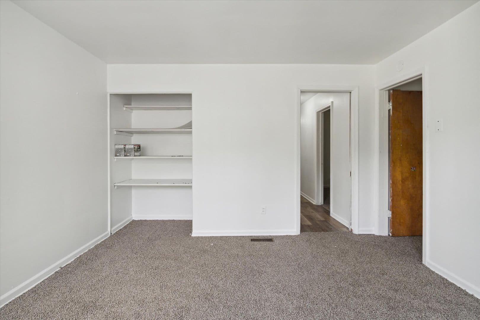 Detroit House: 19400 Harlow