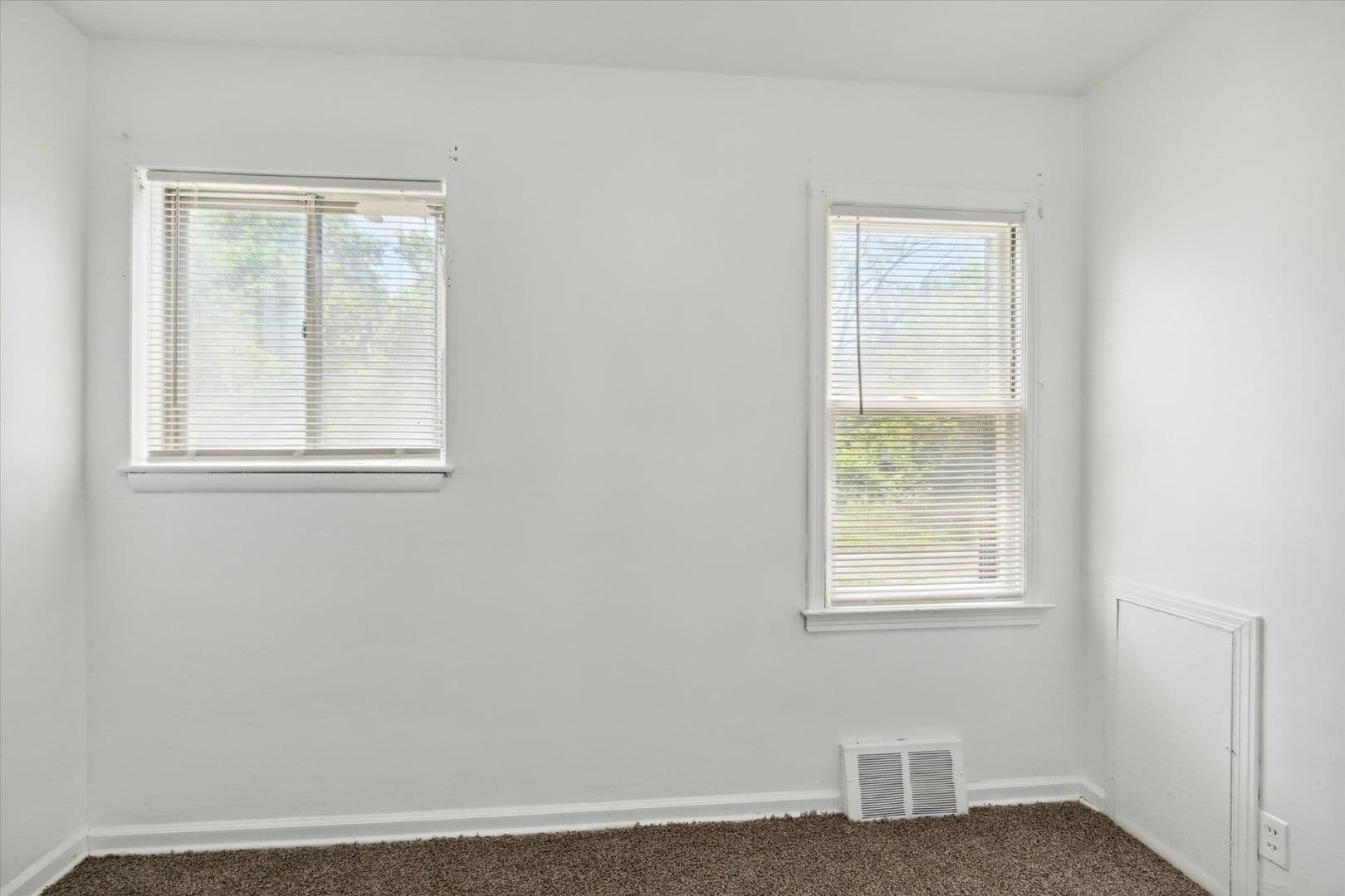 Detroit House: 19400 Harlow