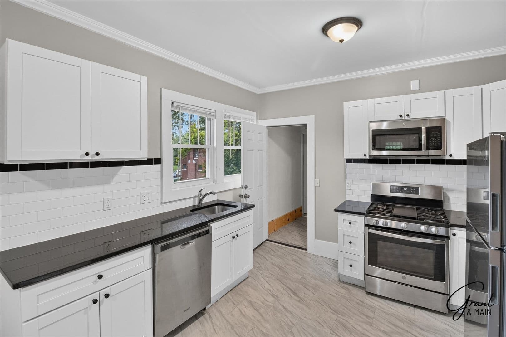 Detroit Apartment: 7426 - 7428 Dunedin