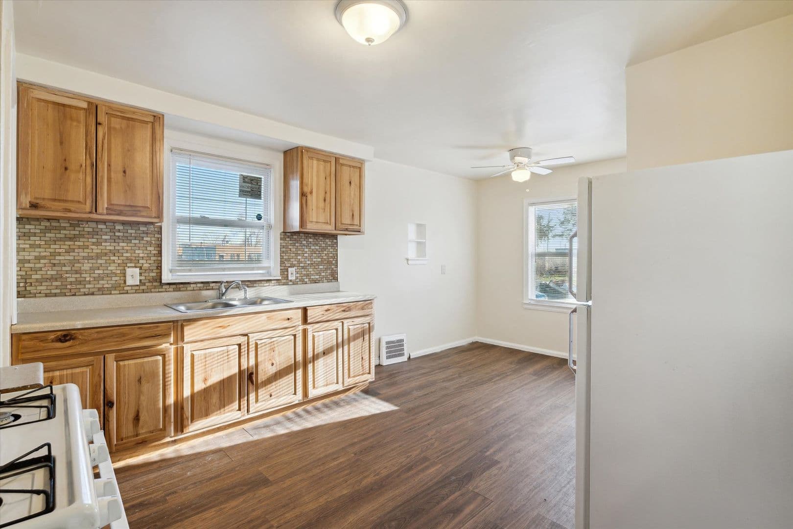 Detroit House: 8615 Strathmoor
