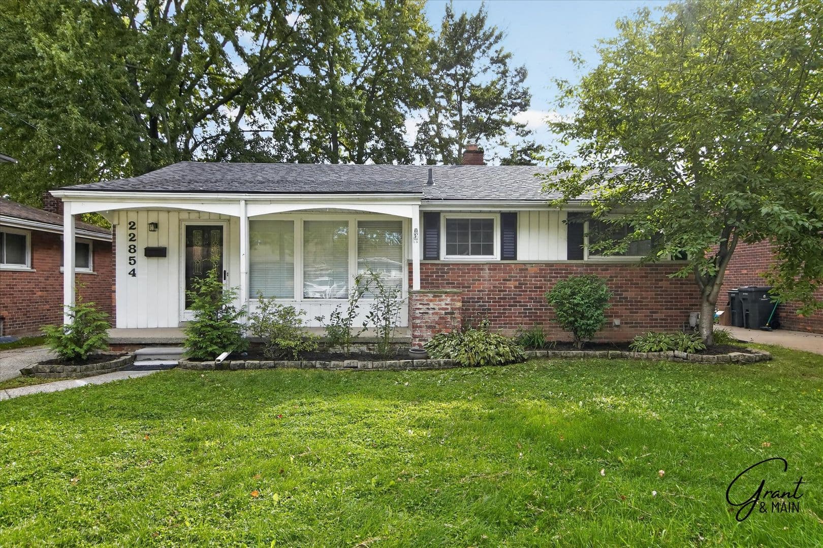 Saint Clair Shores House: 22854 Lingemann St.
