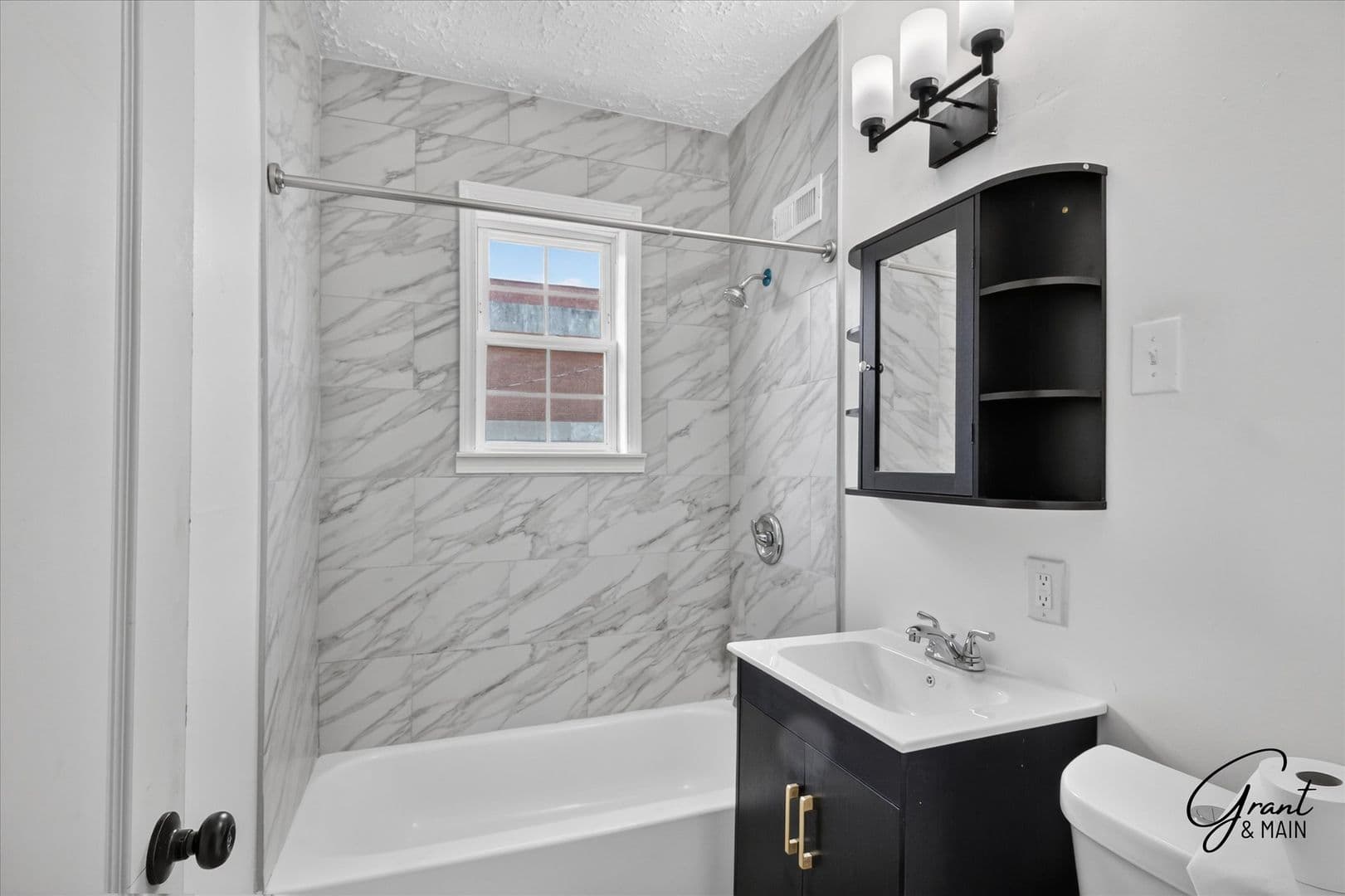 Detroit Apartment: 3509-3511 Concord St