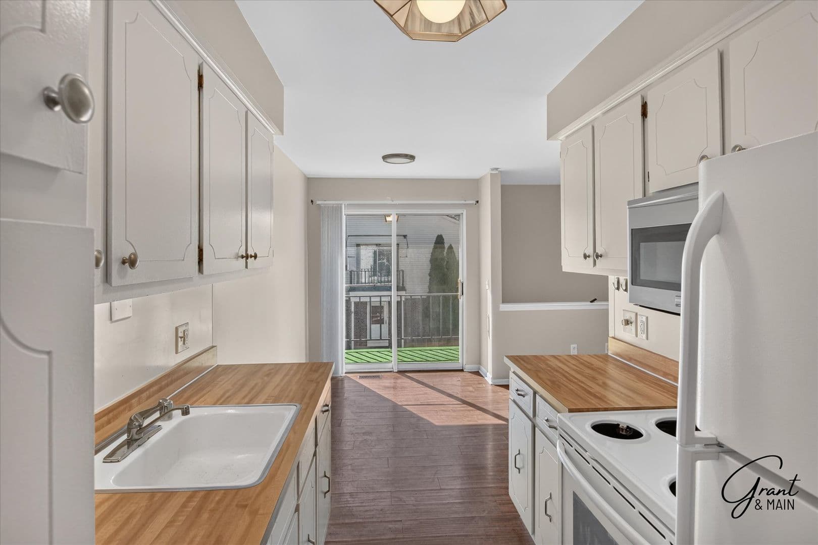 Harrison Township House: 24715 Meadow Ln #36