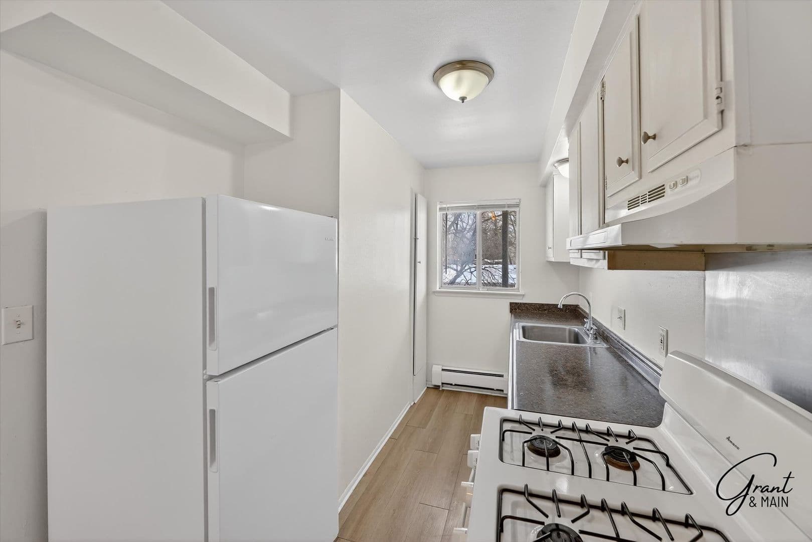 Garden City Apartment: 6409 Middlebelt