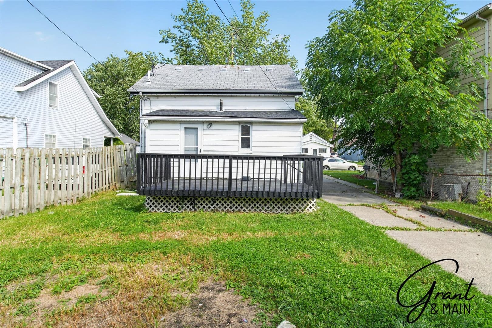 Eastpointe House: 21787 Nevada