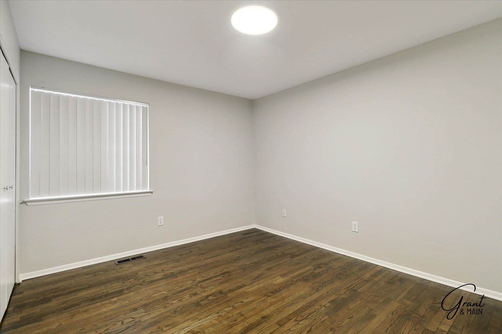 Ferndale Apartment: 271 E. Oakridge