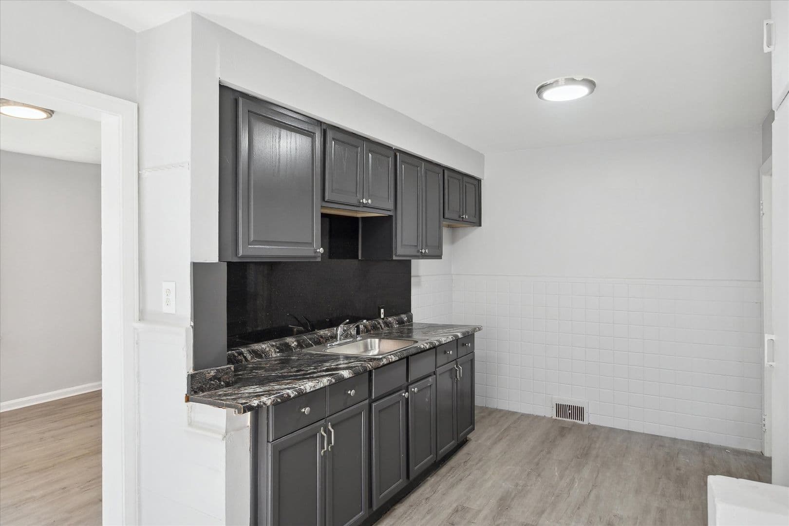 Detroit House: 17326 Mansfield