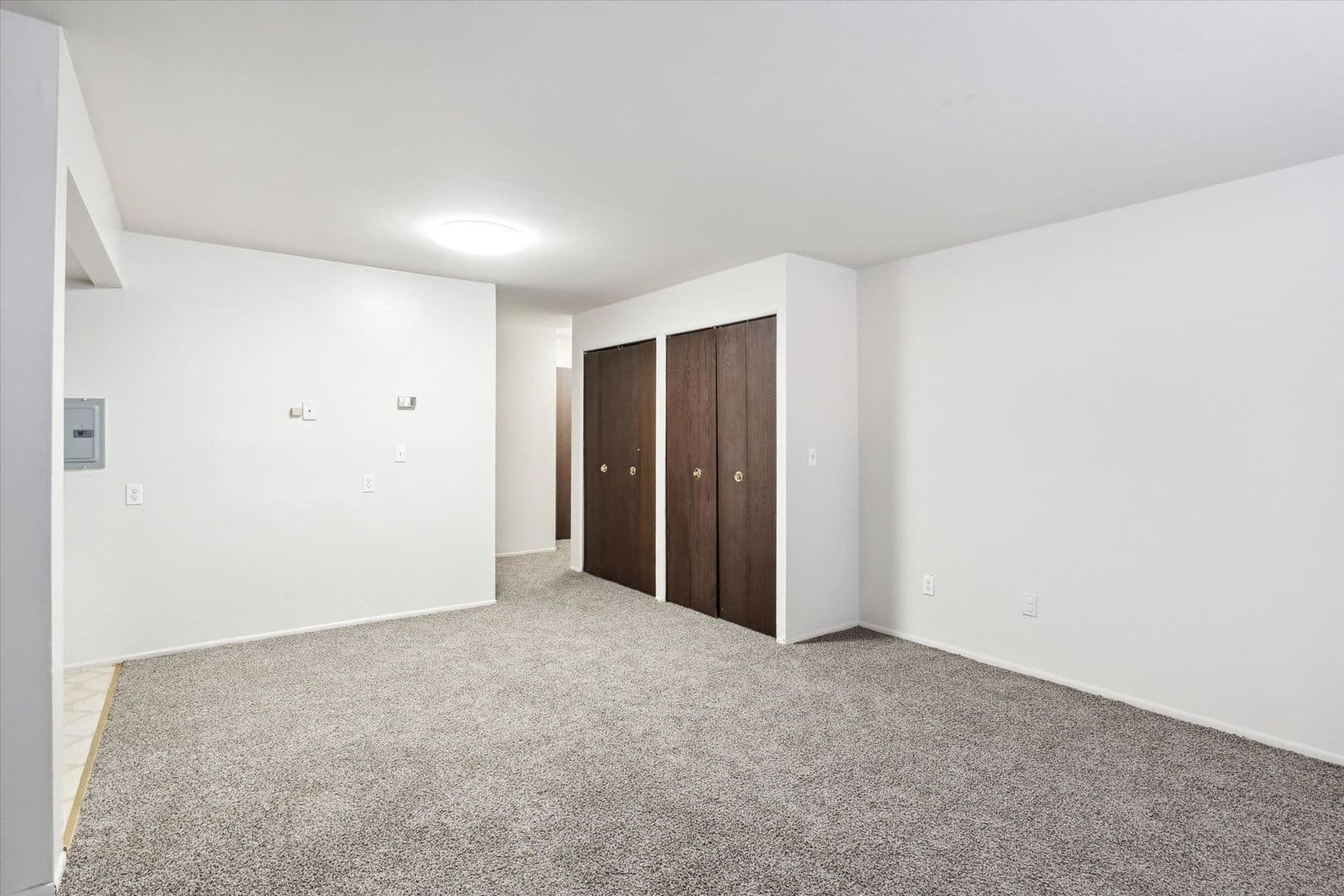 Detroit Apartment: 23740 Fenkell