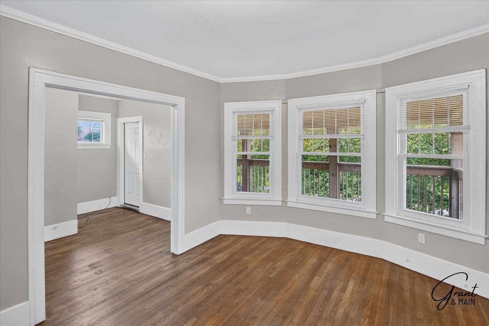 Detroit Apartment: 7426 - 7428 Dunedin