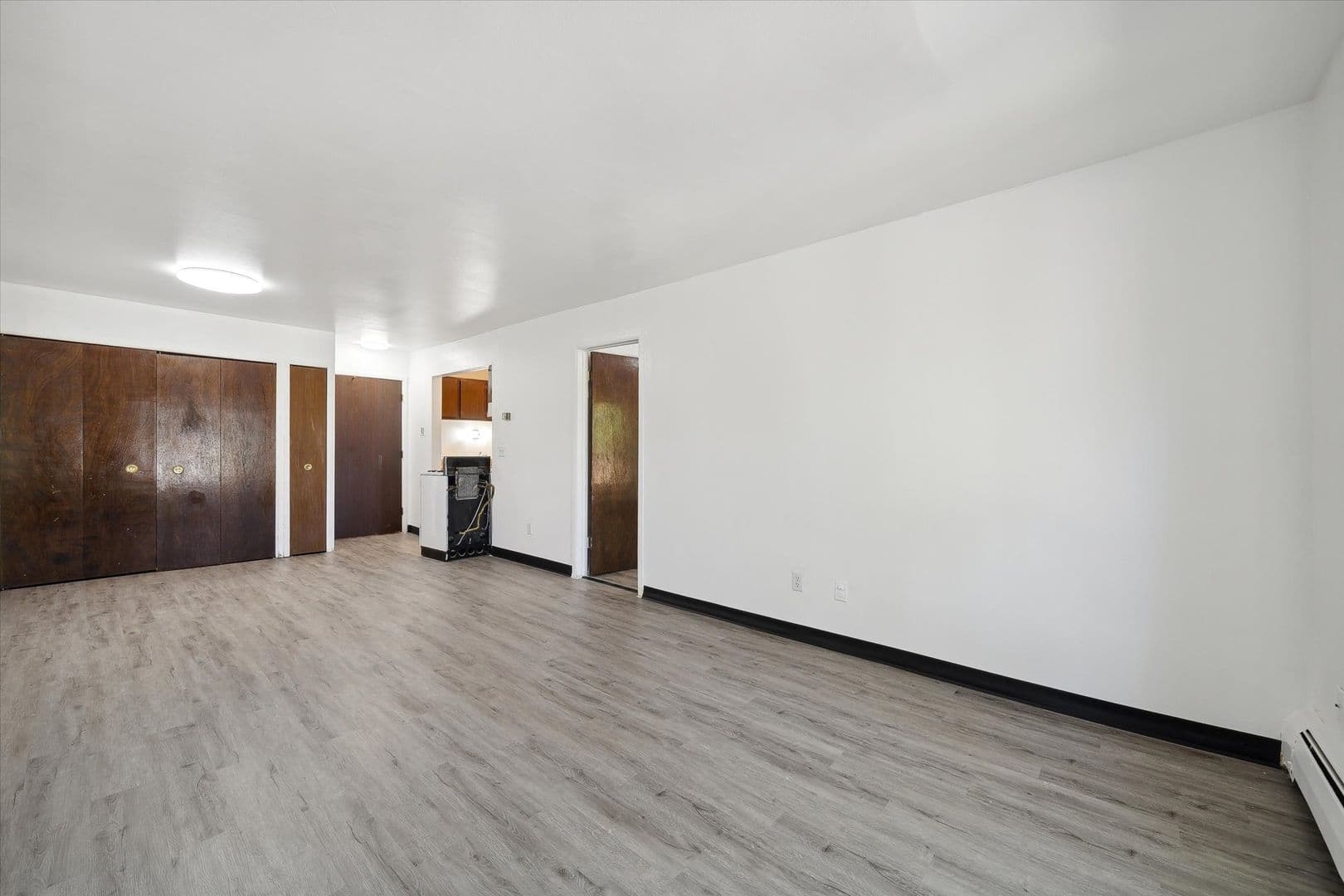 Detroit Apartment: 23740 Fenkell