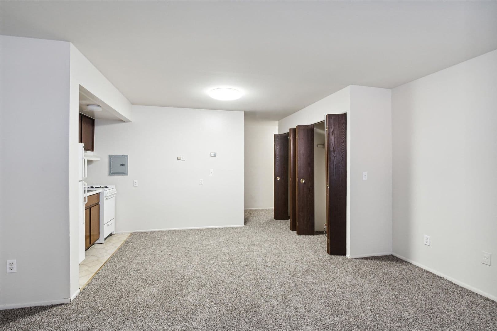 Detroit Apartment: 23740 Fenkell