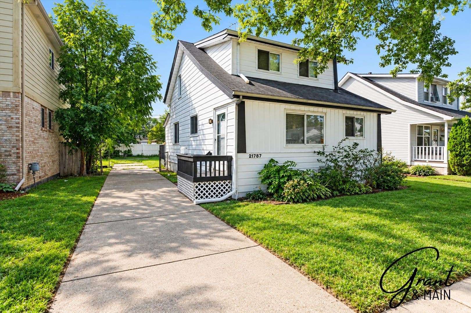 Eastpointe House: 21787 Nevada