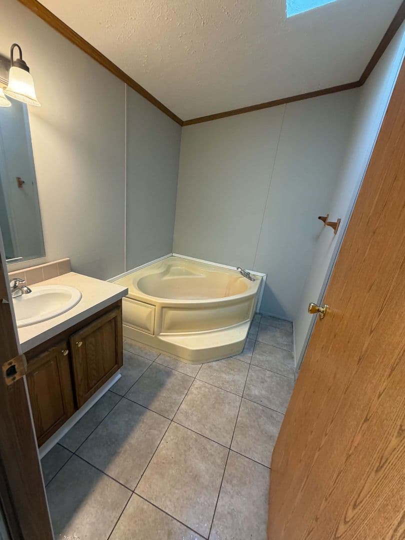 Tuscola Townhome: 701 N. Carico Street