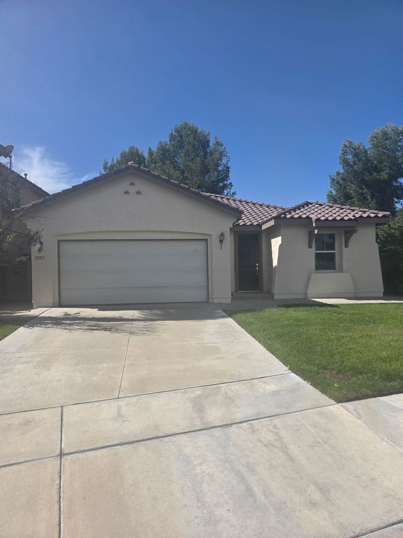 Temecula House: 32811 Tiempo Circle