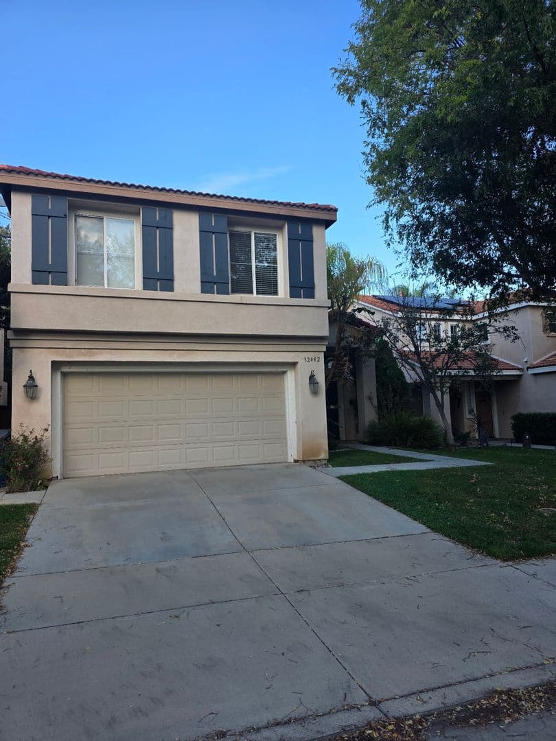 Temecula House: 32442 Galatina Street