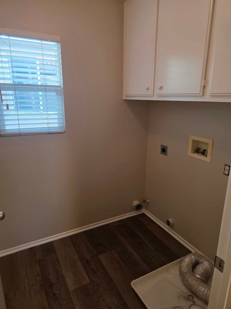 Temecula House: 32442 Galatina Street