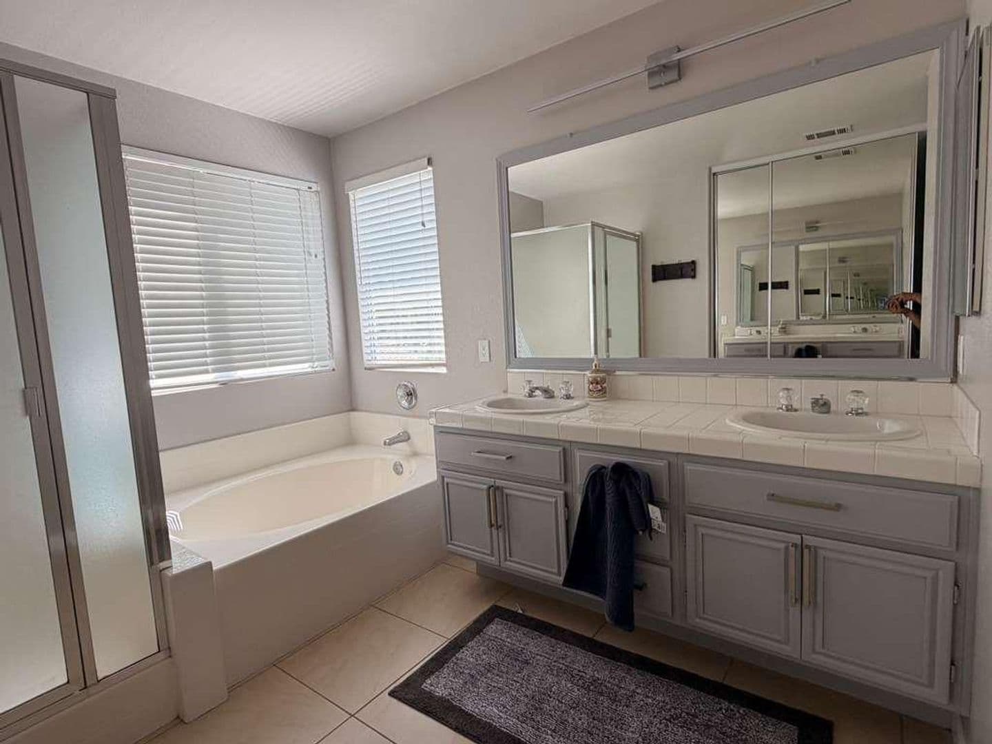 Temecula House: 33321 Calle Langarica